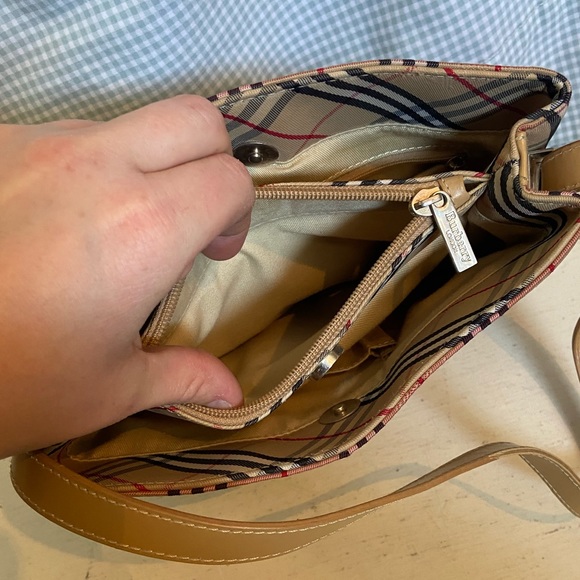 Vintage Burberry shoulder bag - Picture 6 of 11
